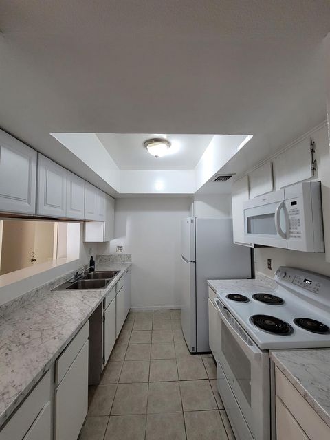 Photo of 2814 S Bartell Drive #10, Houston, TX 77054 (MLS # 70626988)