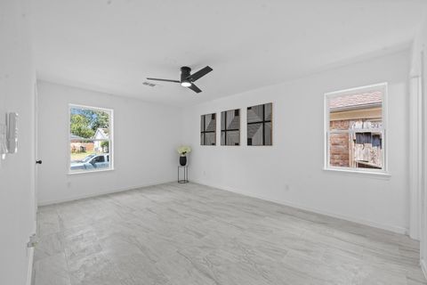 Tiny photo for 15415 W Hampton Circle, Houston, TX 77071 (MLS # 39296823)