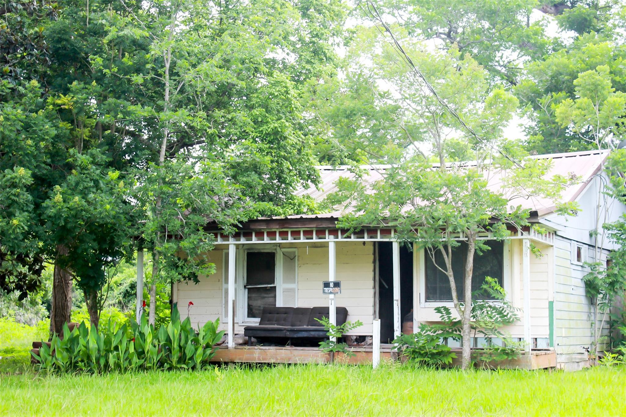 120 Creekside Drive