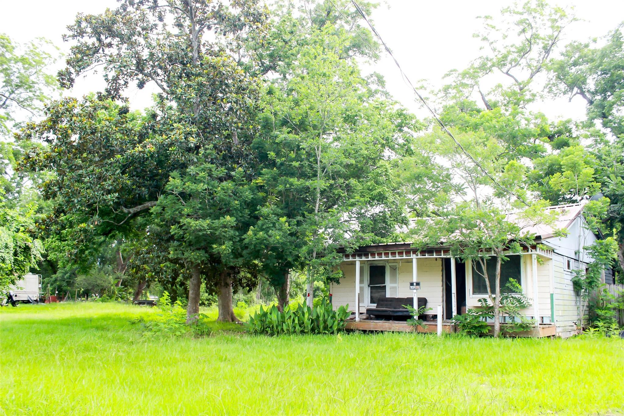 120 Creekside Drive