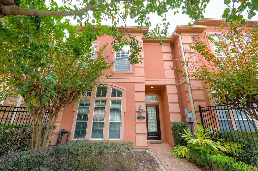 Photo of 13647 Brookbluff Lane, Houston, TX 77077 (MLS # 97936390)