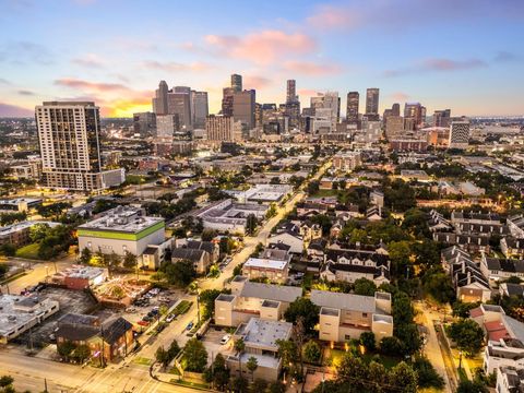 Tiny photo for 3105 Caroline Street, Houston, TX 77004 (MLS # 19343639)