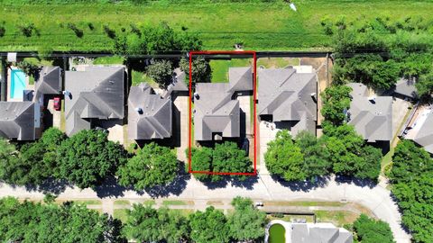 Photo of 3210 Shadowwalk Drive, Houston, TX 77082 (MLS # 26370448)