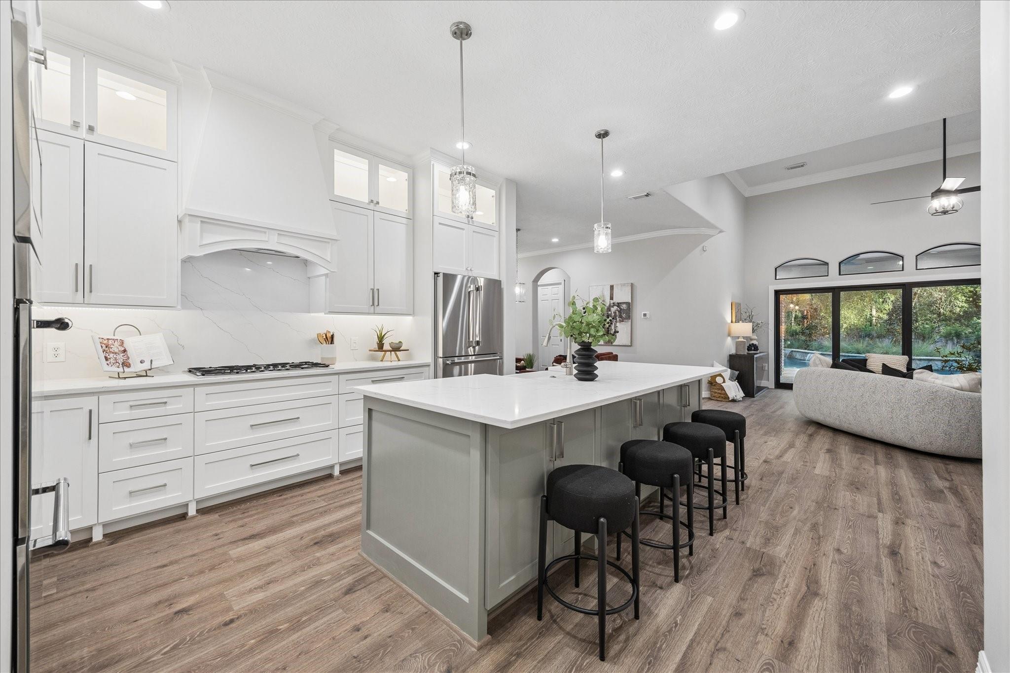 3710 Chateau Cove