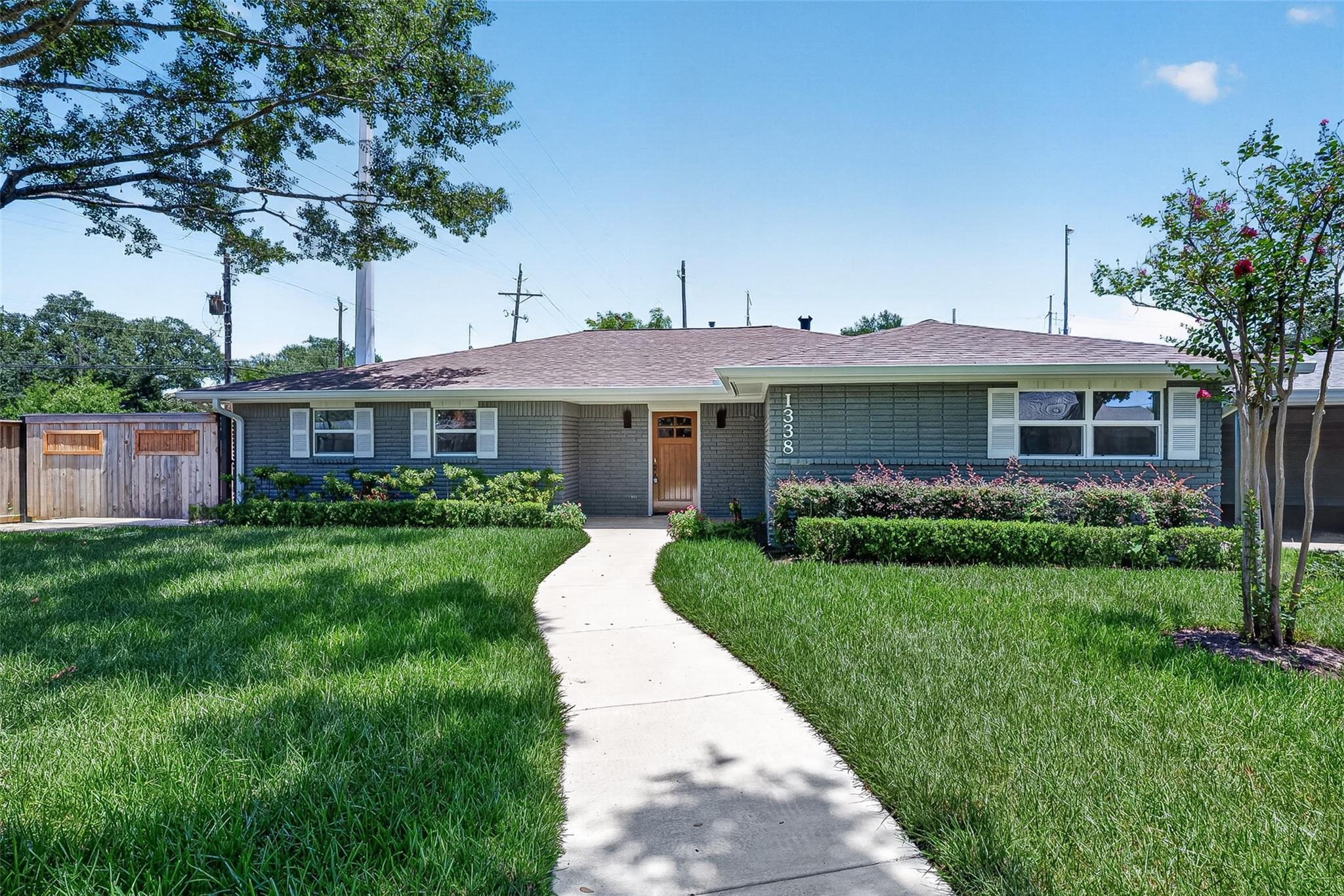 1338 Seaspray Court