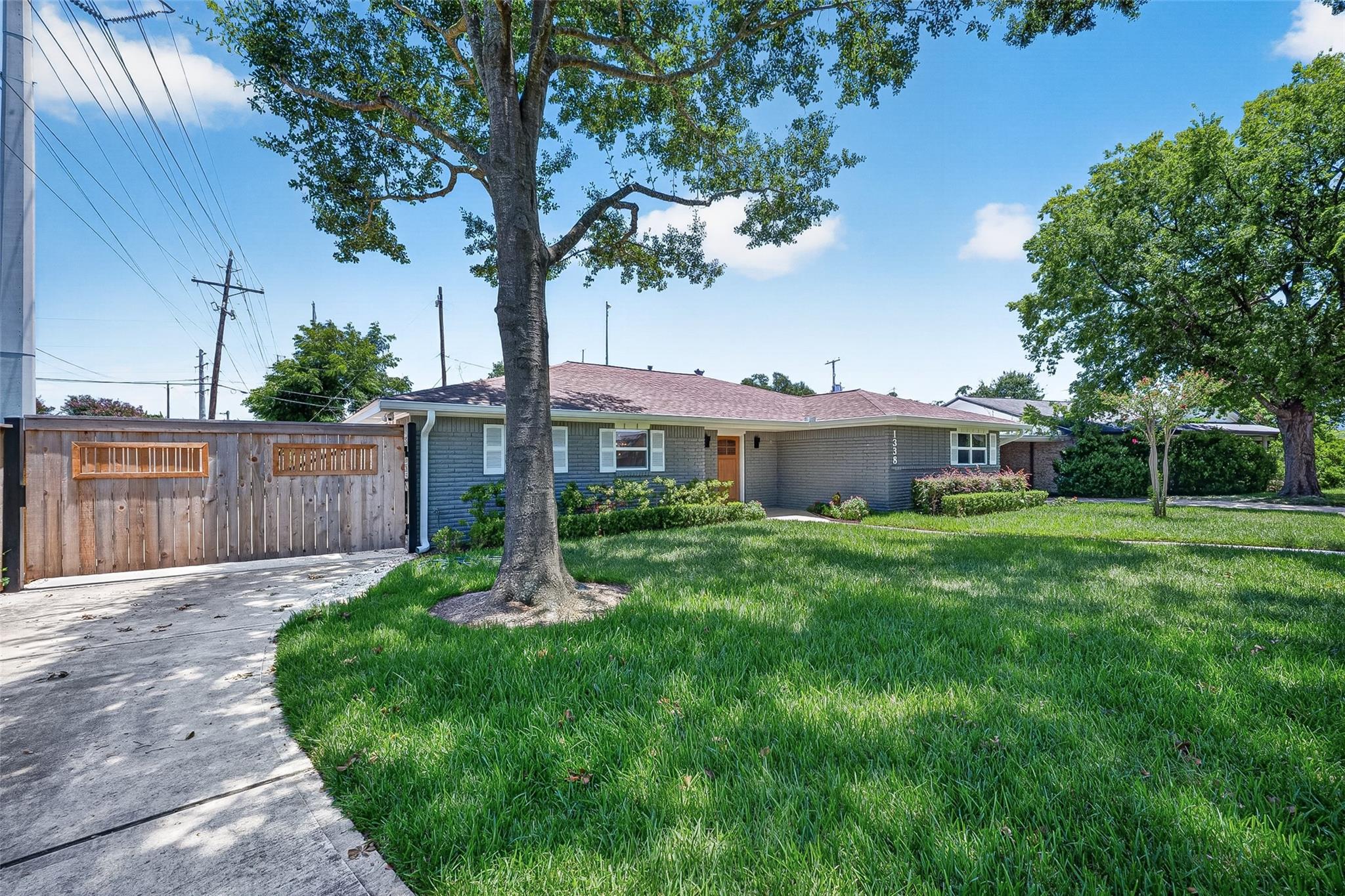 1338 Seaspray Court