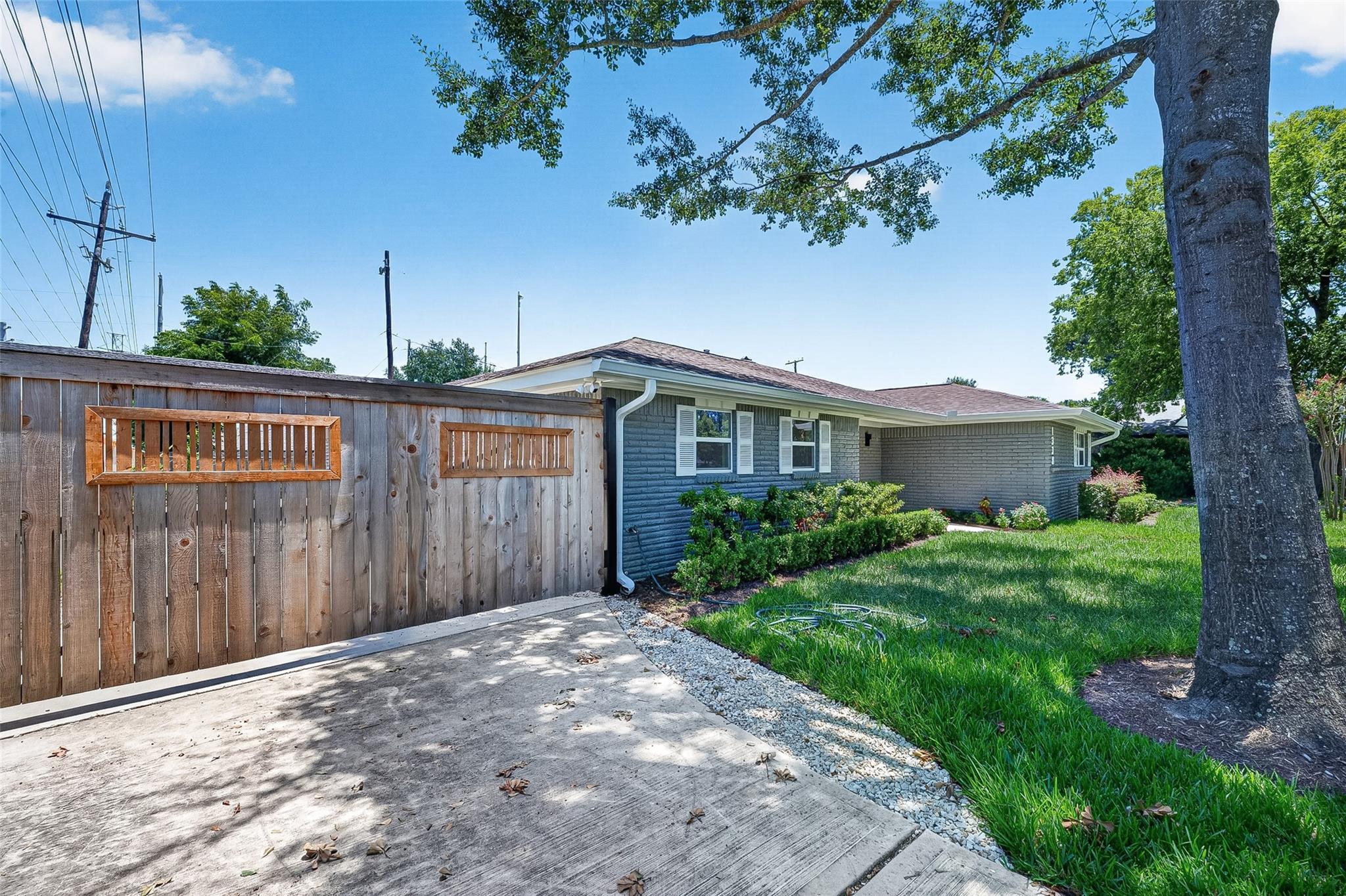 1338 Seaspray Court