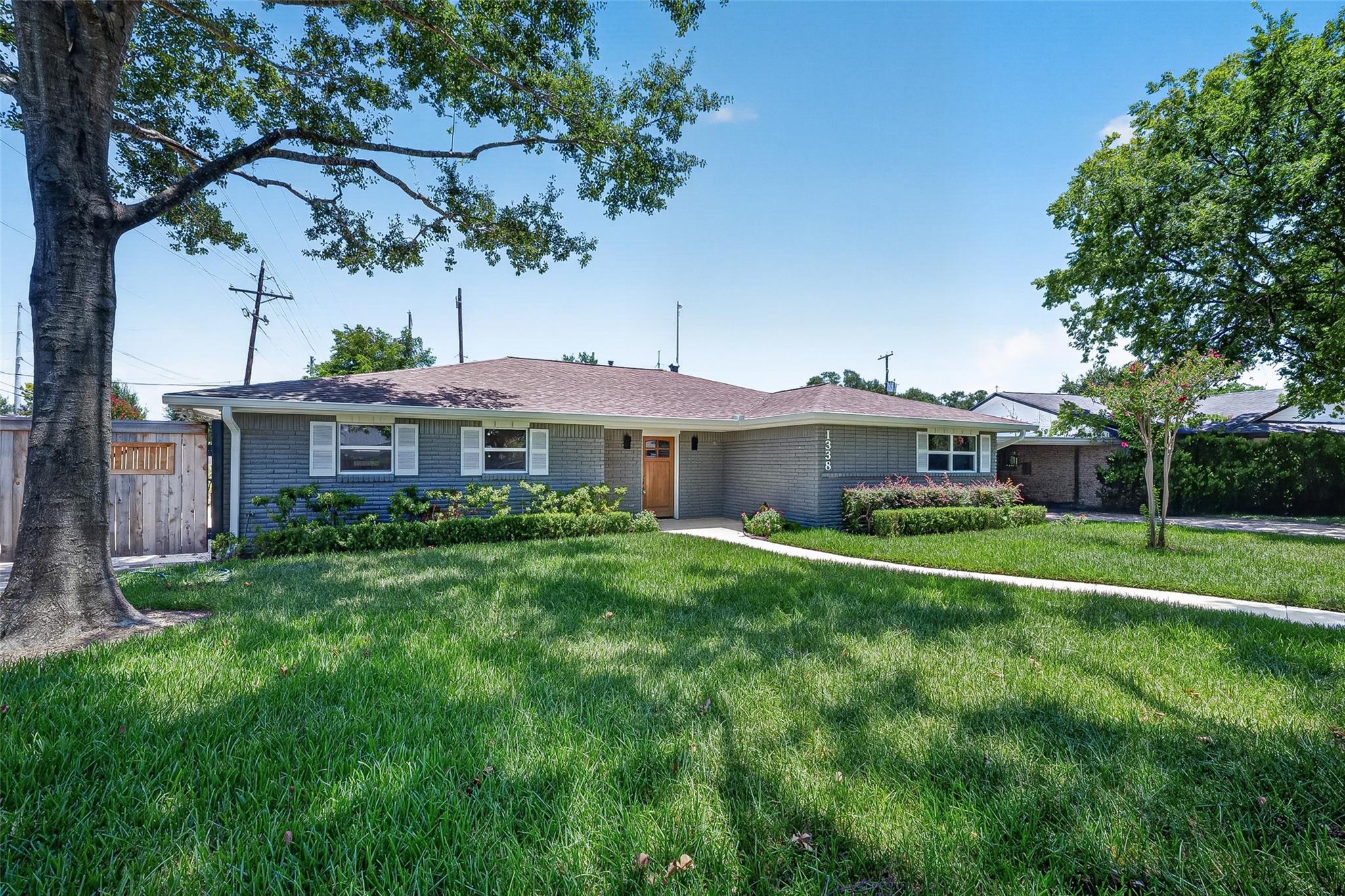 1338 Seaspray Court