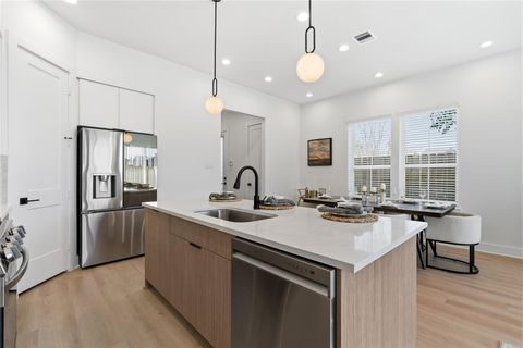 Tiny photo for 4610 Gunter Street, Houston, TX 77020 (MLS # 78243810)