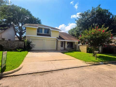 Photo of 10526 Chapel Hill Drive, Houston, TX 77099 (MLS # 31808357)