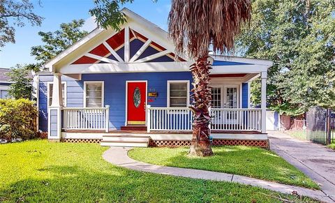 Photo of 919 Dorothy Street, Houston, TX 77008 (MLS # 55879593)