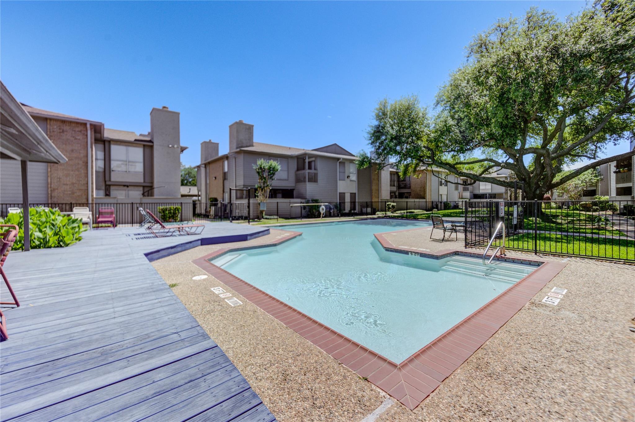 260 El Dorado Boulevard 307
