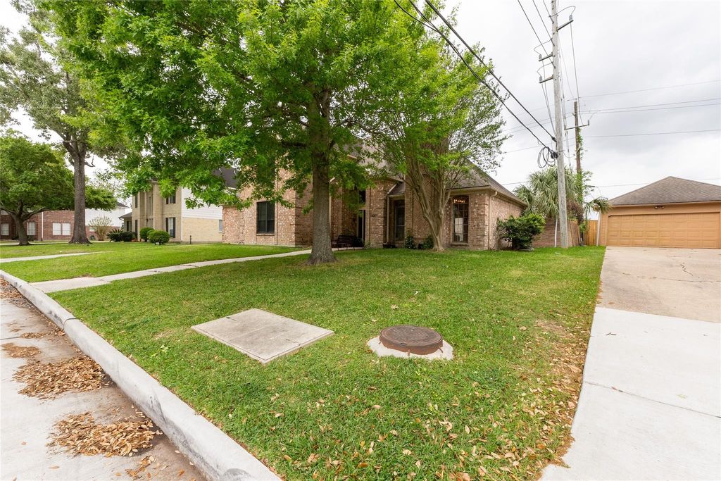 Photo of 19007 Walden Forest Drive, Humble, TX 77346 (MLS # 43293303)