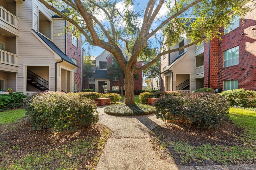 Photo of 1330 Old Spanish Trail #7108, Houston, TX 77054 (MLS # 71475368)