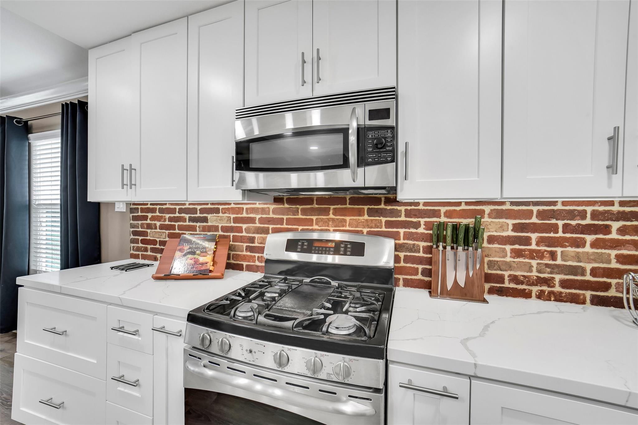 2403 Lakecrest Village Court
