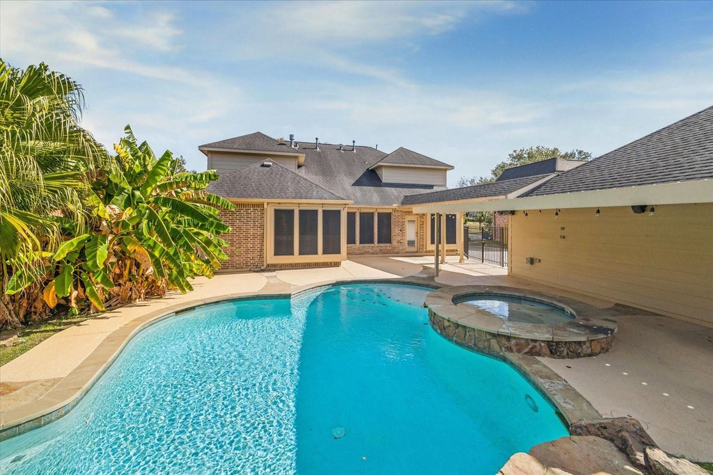 Photo of 15614 Stone Gables Lane, Houston, TX 77044 (MLS # 51565150)