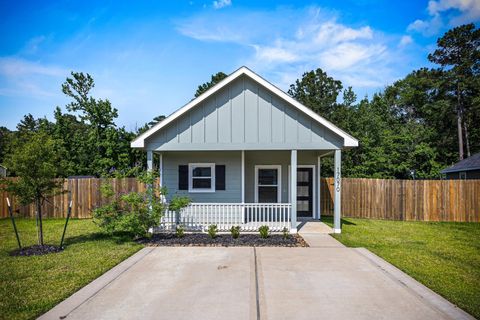Photo of 17070 Marie Village Drive, Conroe, TX 77306 (MLS # 36707307) Photo of 17070 Marie Village Drive, Conroe, TX 77306 (MLS # 36707307)