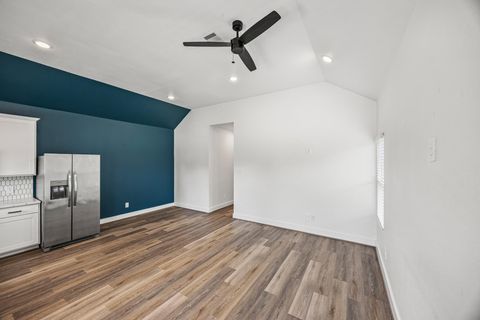 2164636823