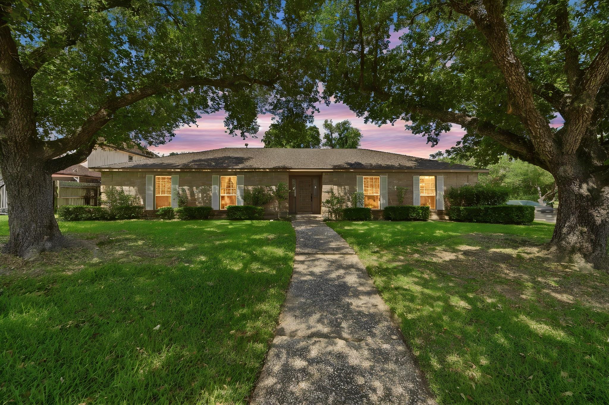 2902 Robinson Road