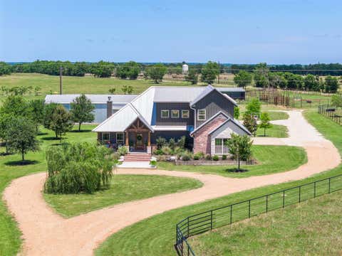 Photo of 1801 County Road 216, Caldwell, TX 77836 (MLS # 66128138)