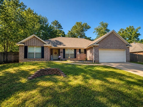 Photo of 289 County Road 107, Nacogdoches, TX 75965 (MLS # 98046266)