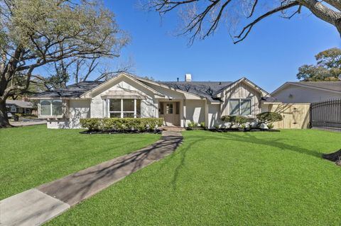 8014 Meadowcroft Drive Houston TX 77063