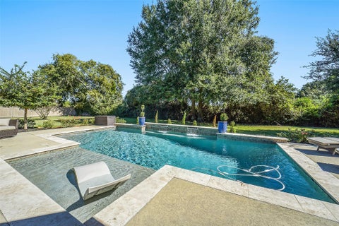 Photo of 22114 Meadowhurst Circle E, Tomball, TX 77377 (MLS # 49729929)