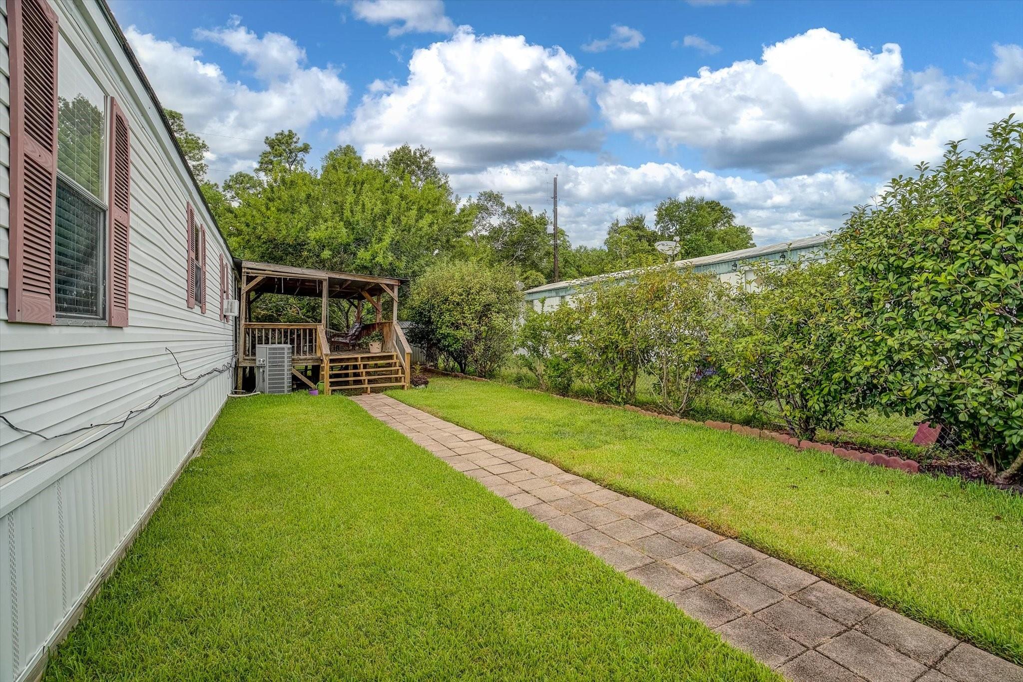 10007 Cedar Landing Drive