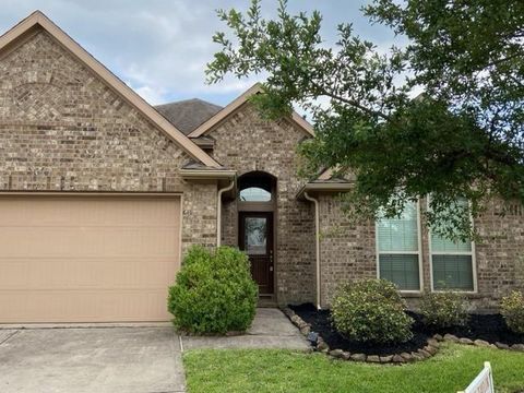 Photo of 4822 Emerald Bay Circle, Baytown, TX 77523 (MLS # 8283052)
