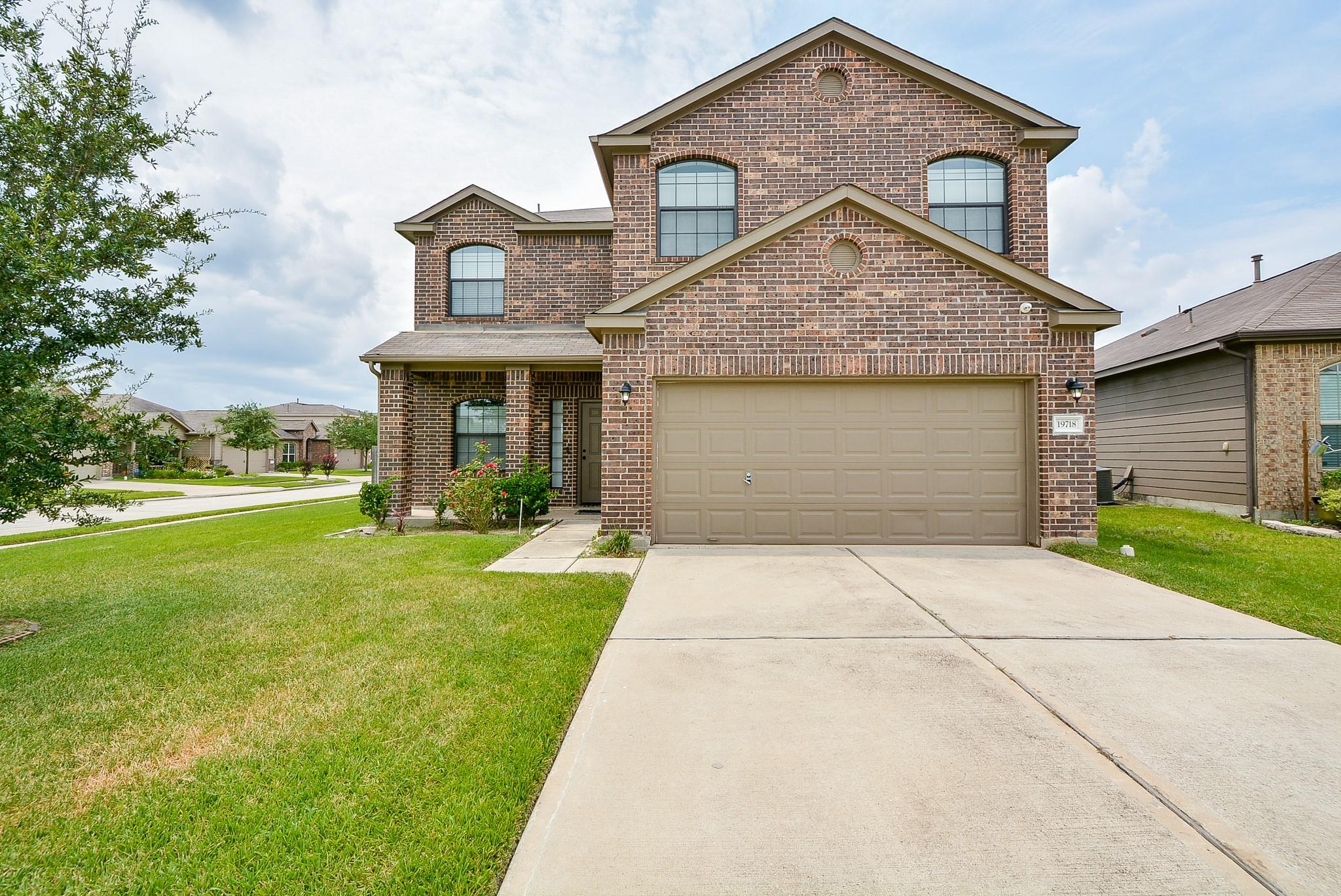 19718 NW Seabury Path Court NW