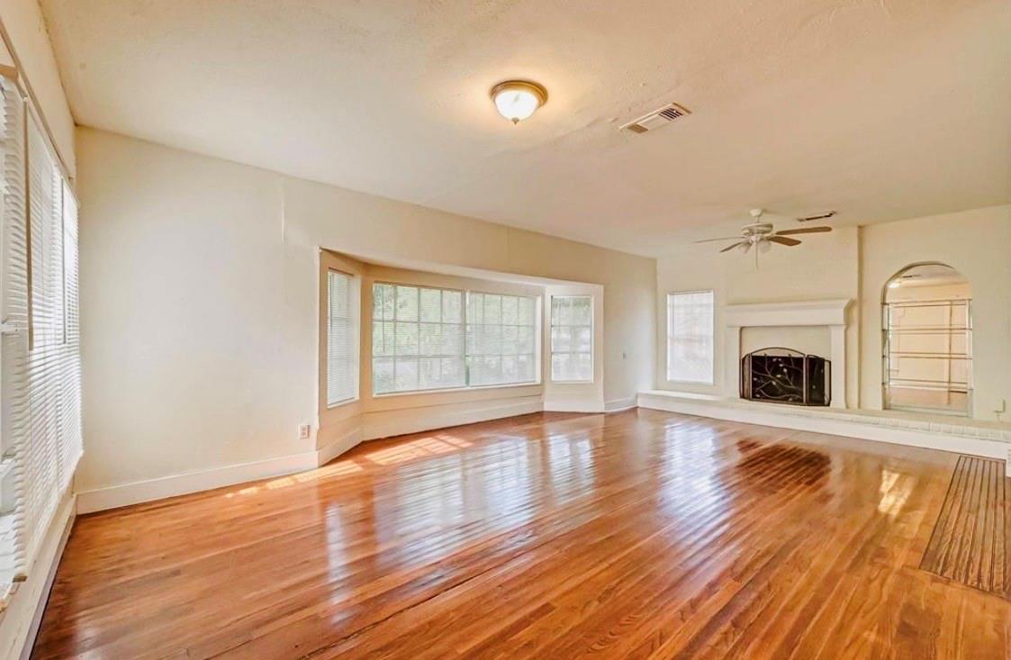6109 Saxon Drive A