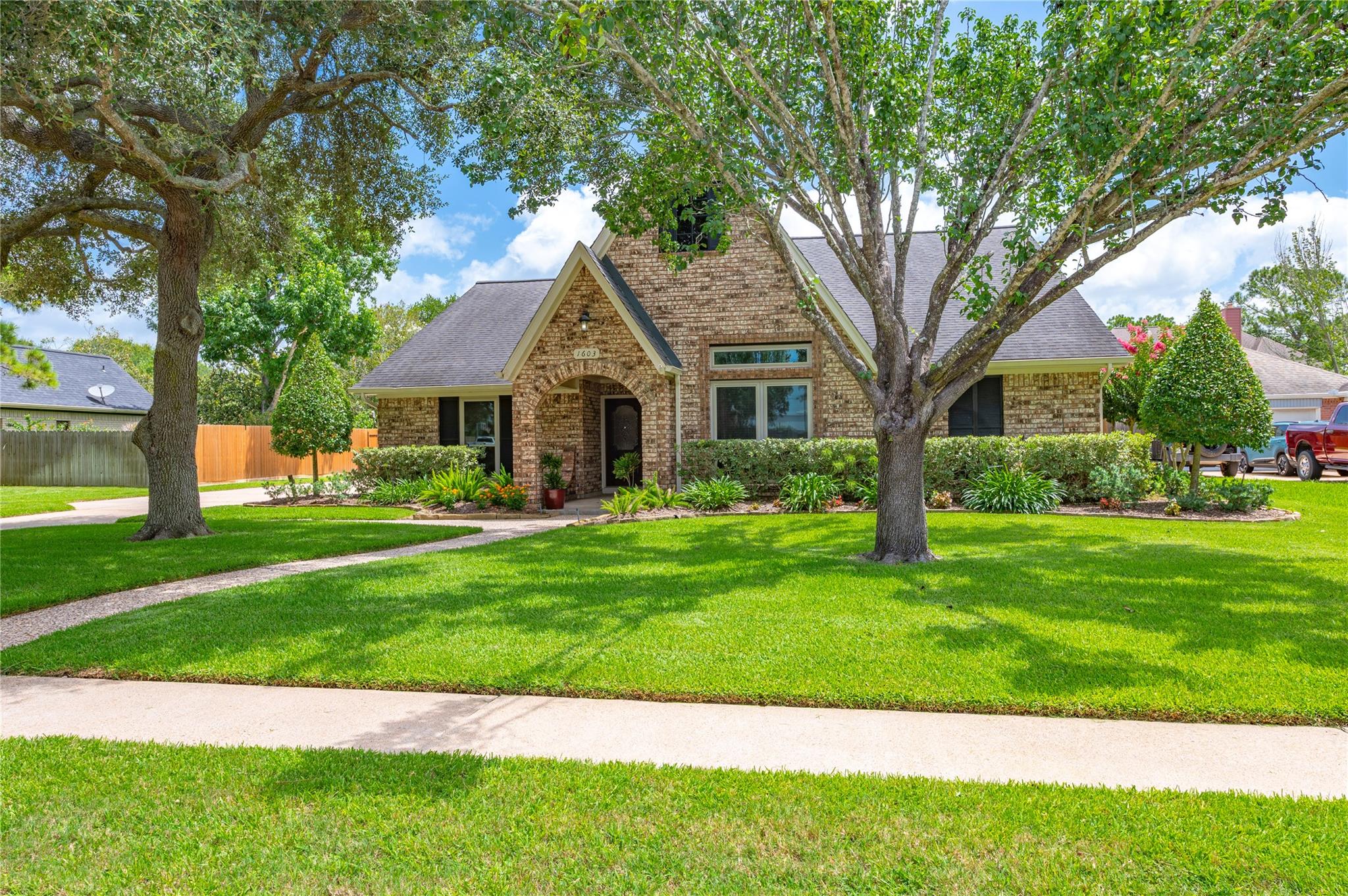 1603 White Wing Circle