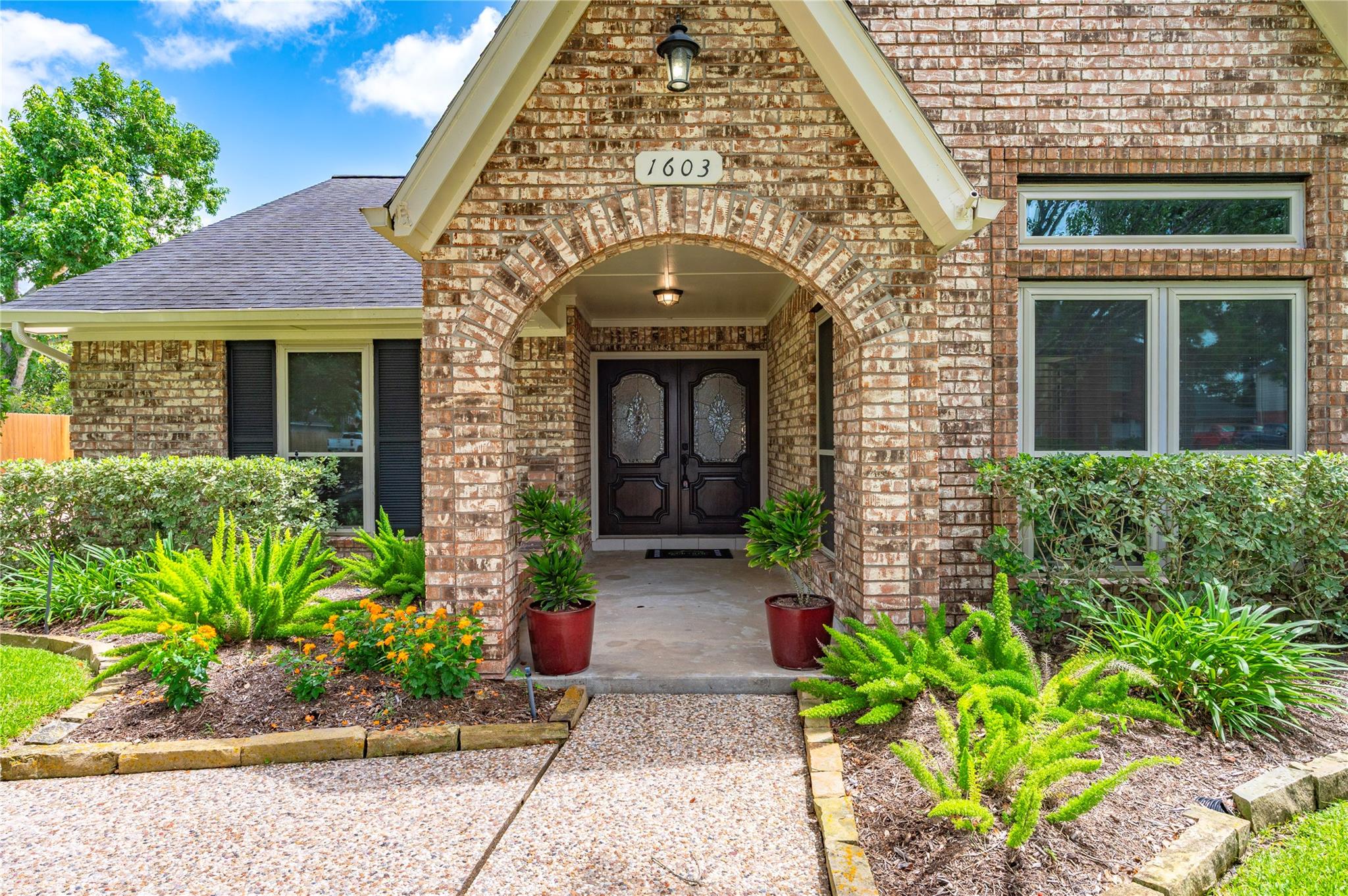 1603 White Wing Circle
