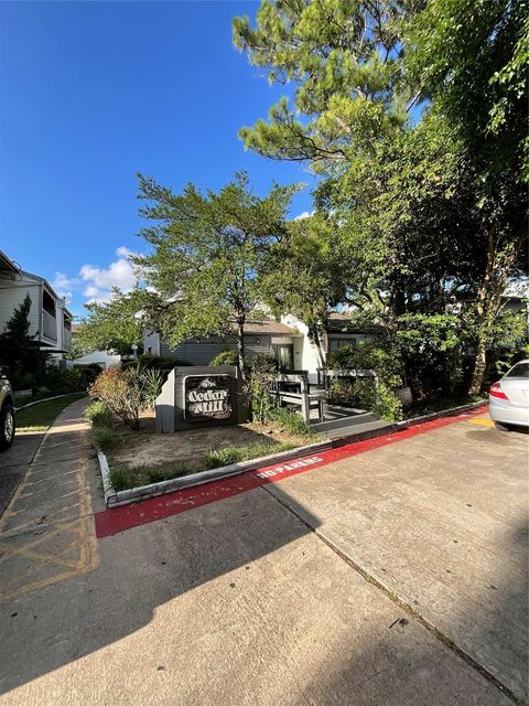 Photo of 7200 Clarewood Drive #1011, Houston, TX 77036 (MLS # 52627046)