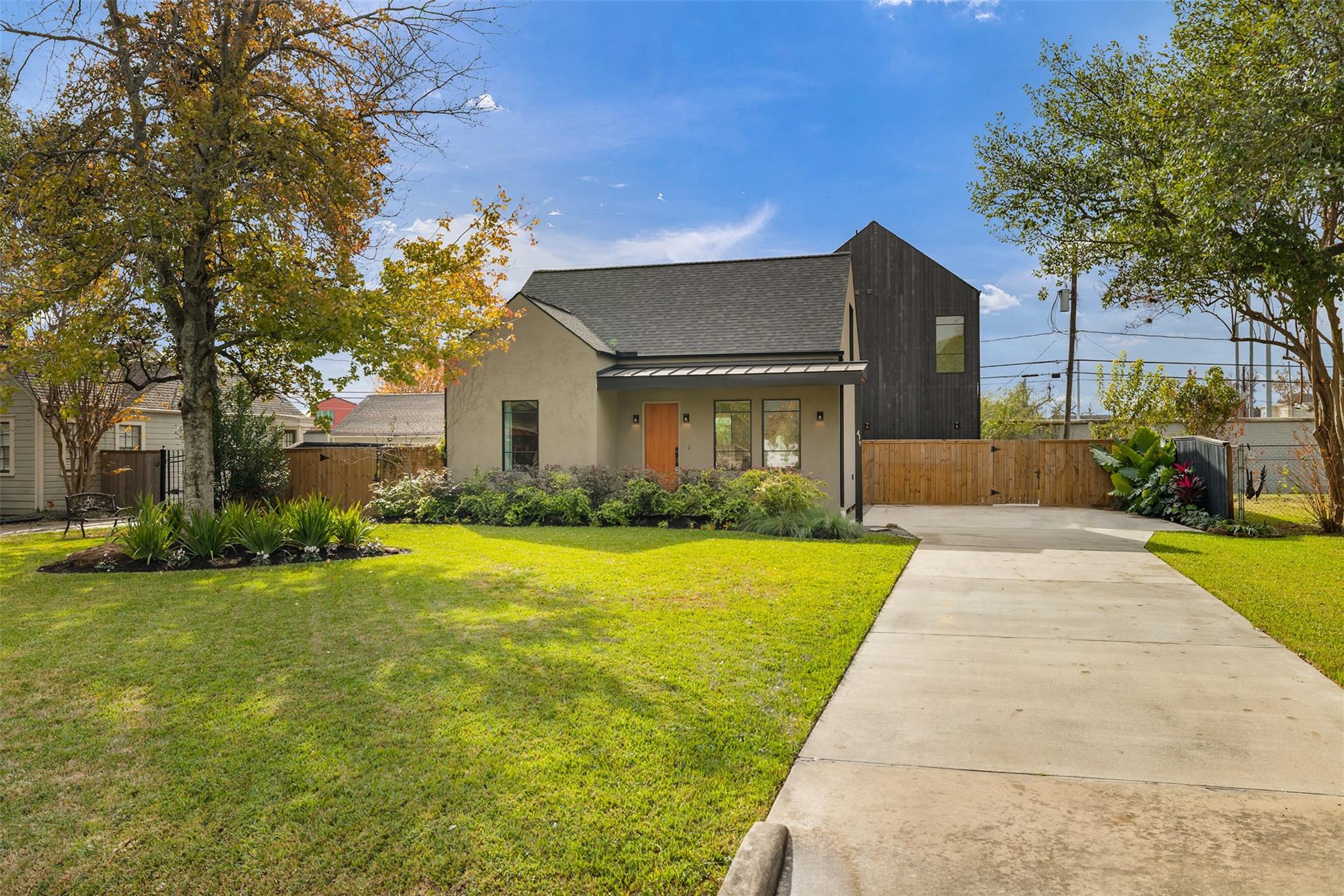419 W 30th Street