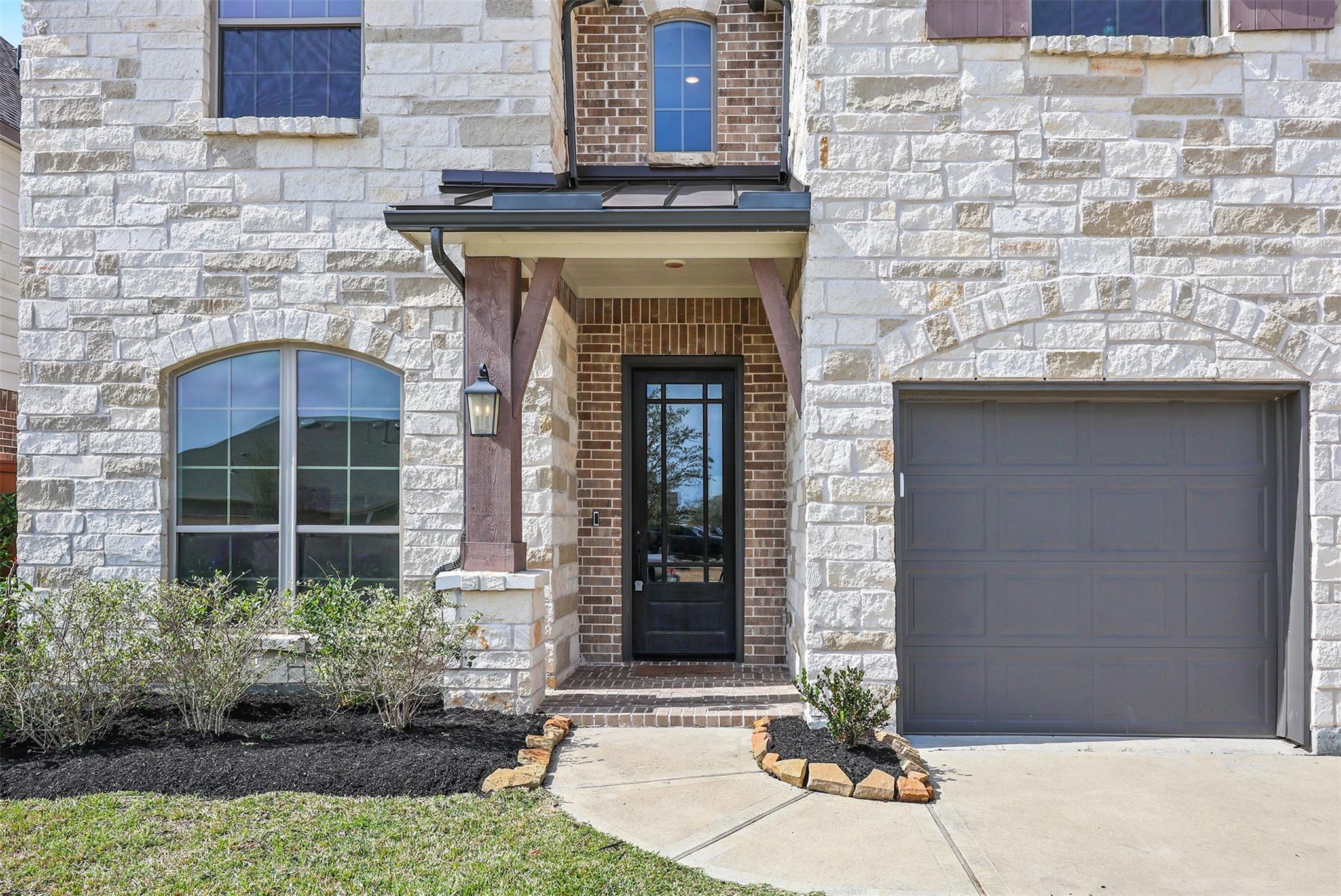 2225 Bellano Bay Drive