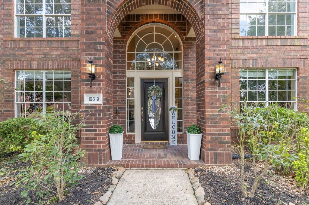 Photo of 19819 Cherry Oaks Lane, Humble, TX 77346 (MLS # 17910564)