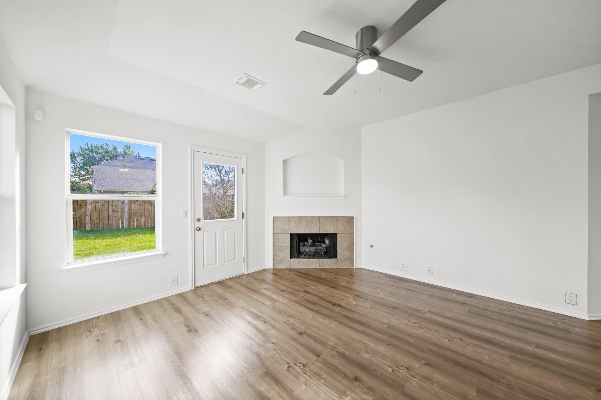5822 Kenwood