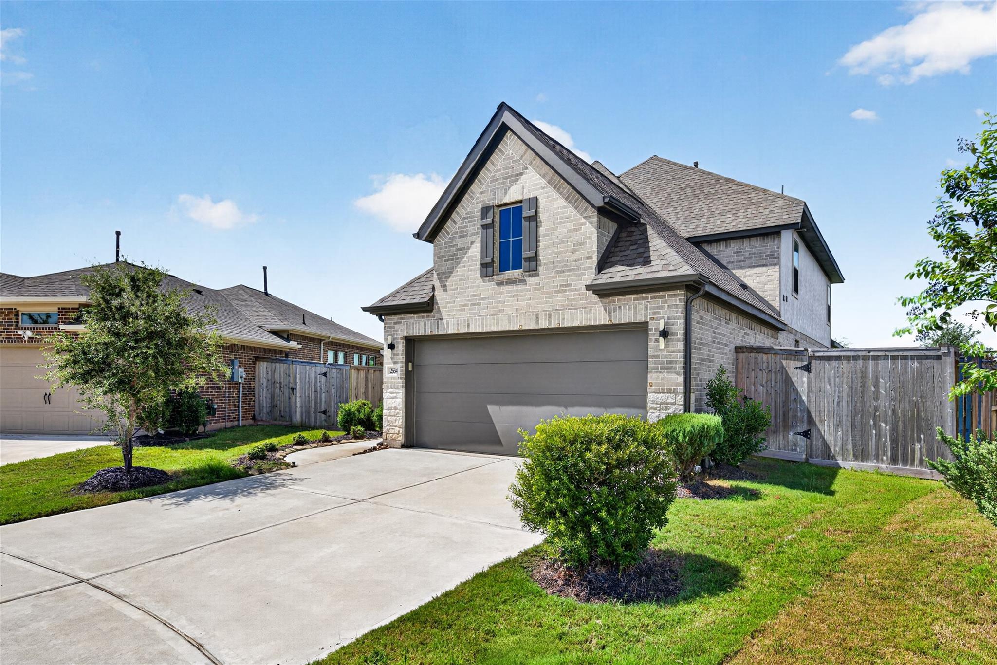 2534 Alder Wood Lane