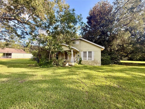 Photo of 2870 60th Street, Port Arthur, TX 77640 (MLS # 85936663)