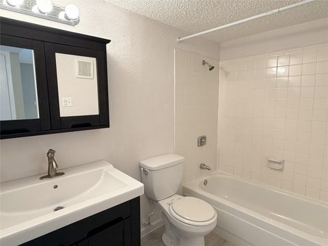 Tiny photo for 2800 Jeanetta Street #2813, Houston, TX 77063 (MLS # 95008864)