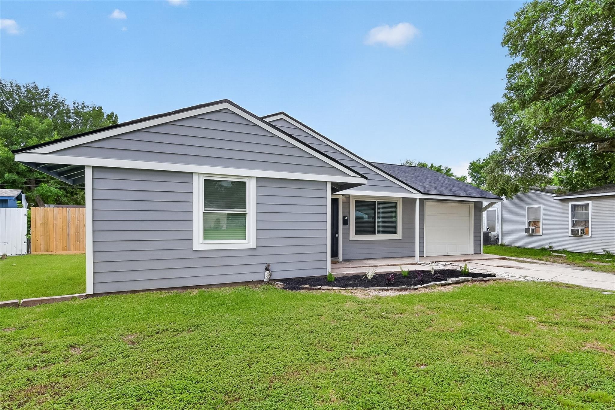 3808 Sherbrooke Road