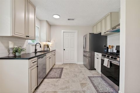 Tiny photo for 3808 Sherbrooke Road, Pasadena, TX 77503 (MLS # 67206877)