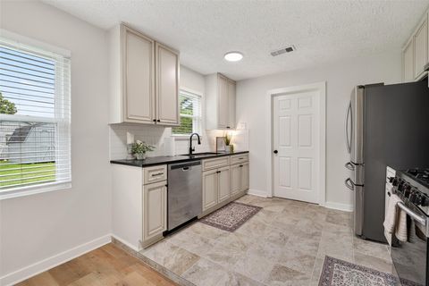 Tiny photo for 3808 Sherbrooke Road, Pasadena, TX 77503 (MLS # 67206877)