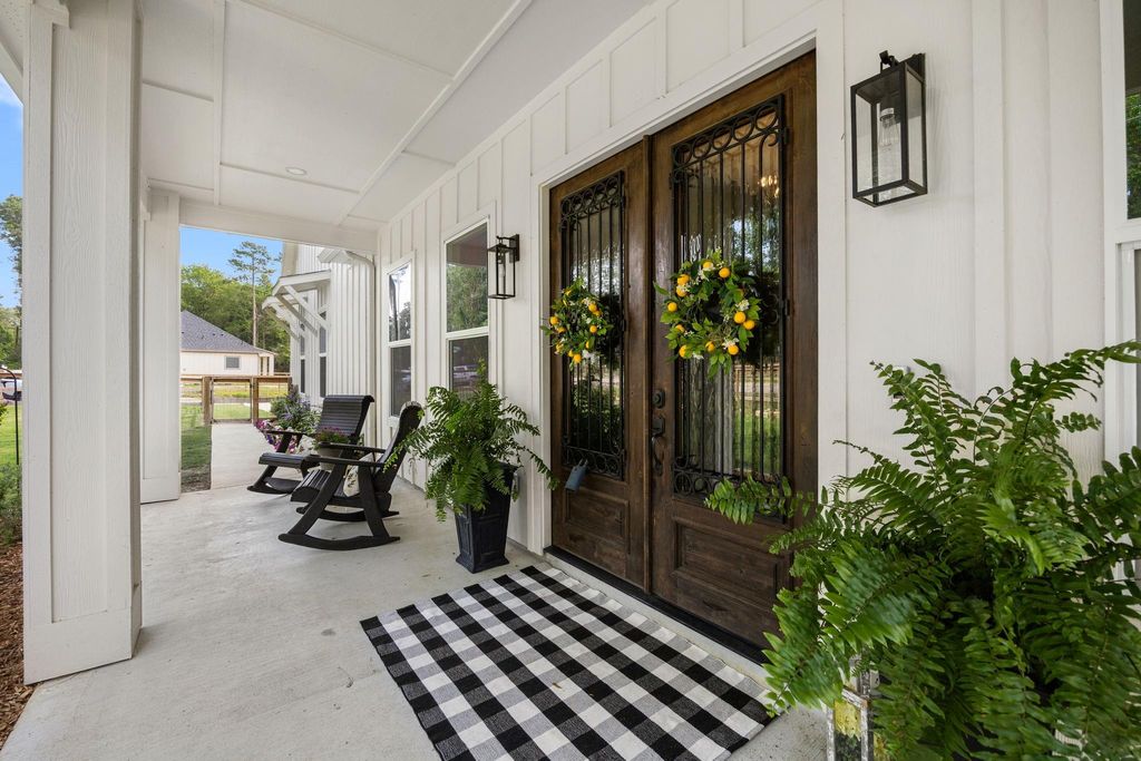 Photo of 15245 Alchester Lane, Plantersville, TX 77363 (MLS # 8285397)