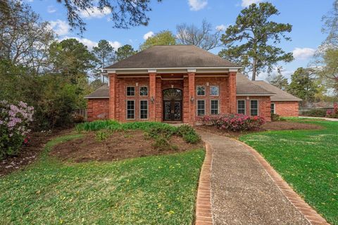 Photo of 5603 Rushing River Drive, Houston, TX 77345 (MLS # 33908529)