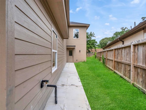 Tiny photo for 14910 Coaltown Road, Willis, TX 77378 (MLS # 70704074)