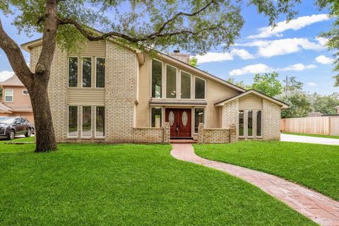 Photo of 11607 Leaning Pine Drive, Houston, TX 77070 (MLS # 95476598)