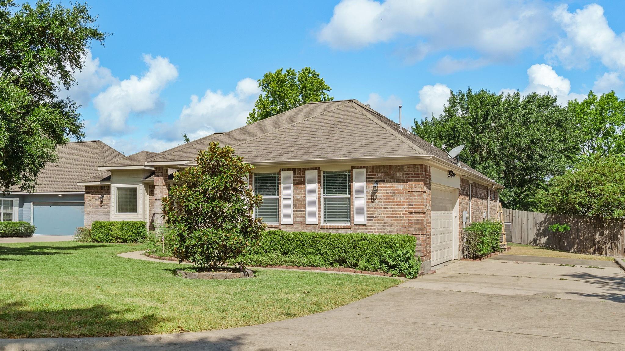 7090 Shadow Lake Drive
