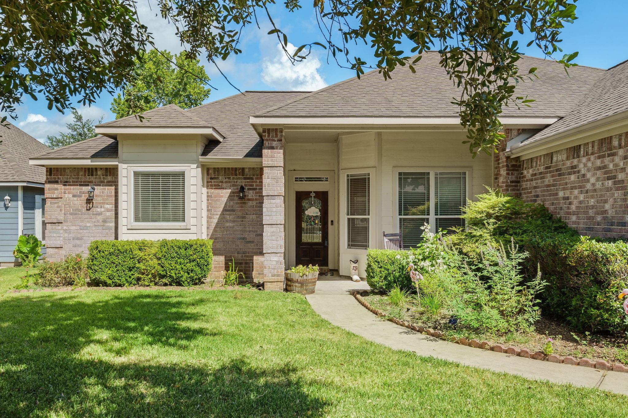 7090 Shadow Lake Drive